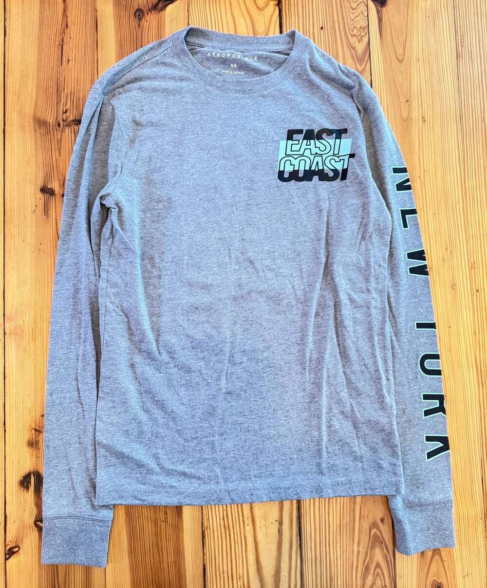 Aeropostale East Coast New York Graphic Long Sleeve T-Shirt Grey Size XS